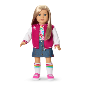 Truly Me 18-inch Doll #100 with straight layered blonde hair