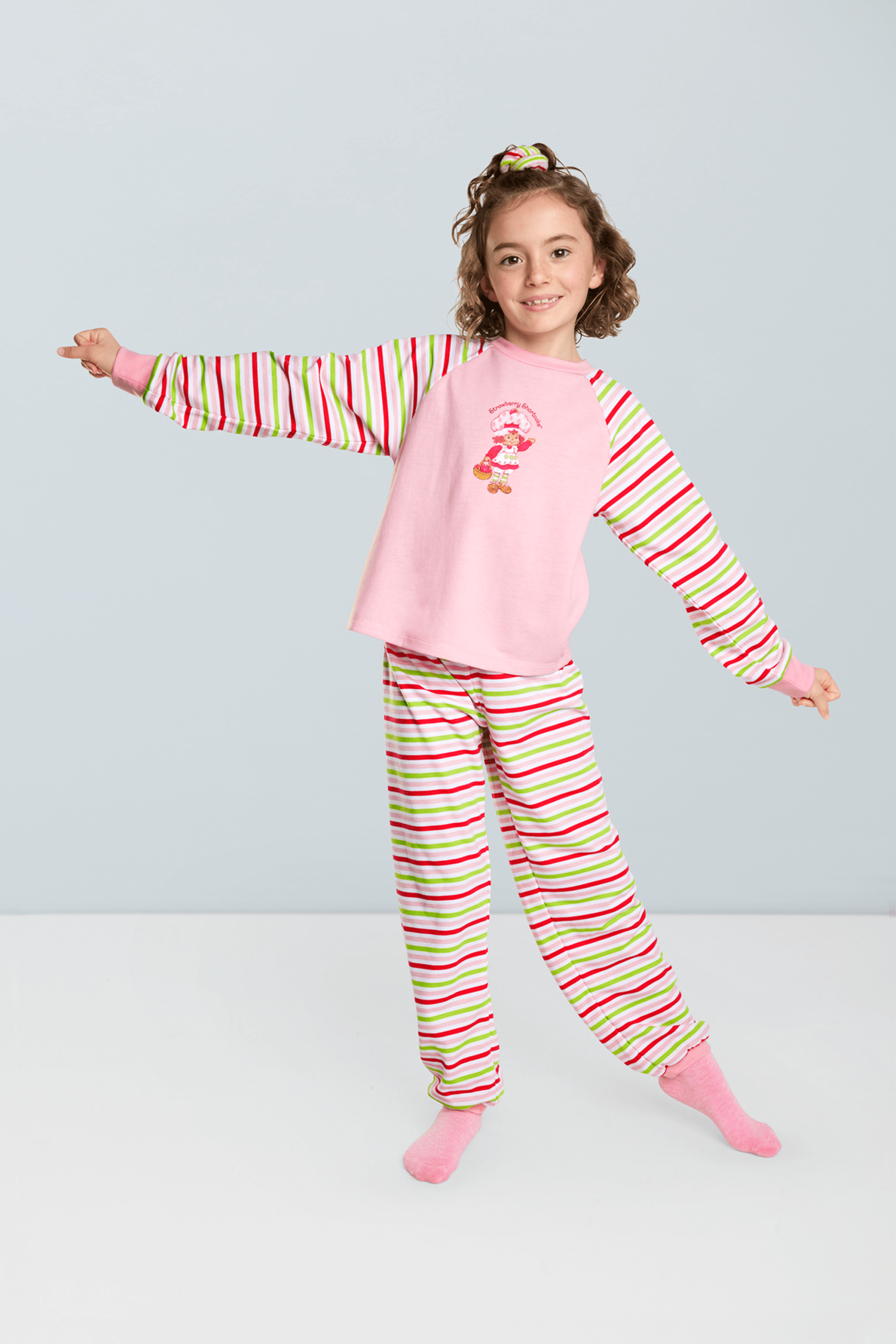Courtney's Strawberry Shortcake PJs for Girls & 18-inch Dolls (Historical Characters) - Image 4